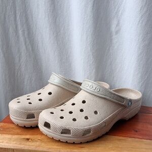 CROCS Unisex Size 11 Dual Confort Cram Tan